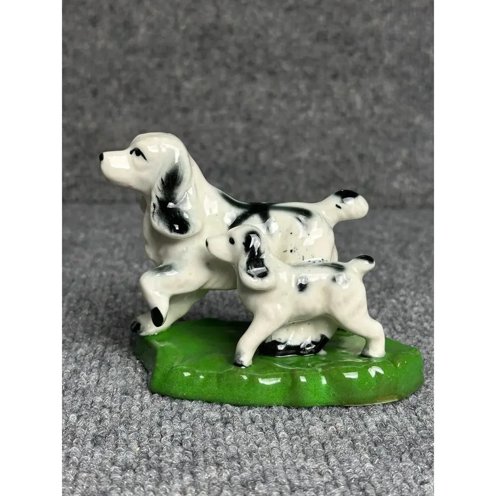 Vintage running Springer Spaniel figurine Japan 3.5x4.5 mom baby ceramic